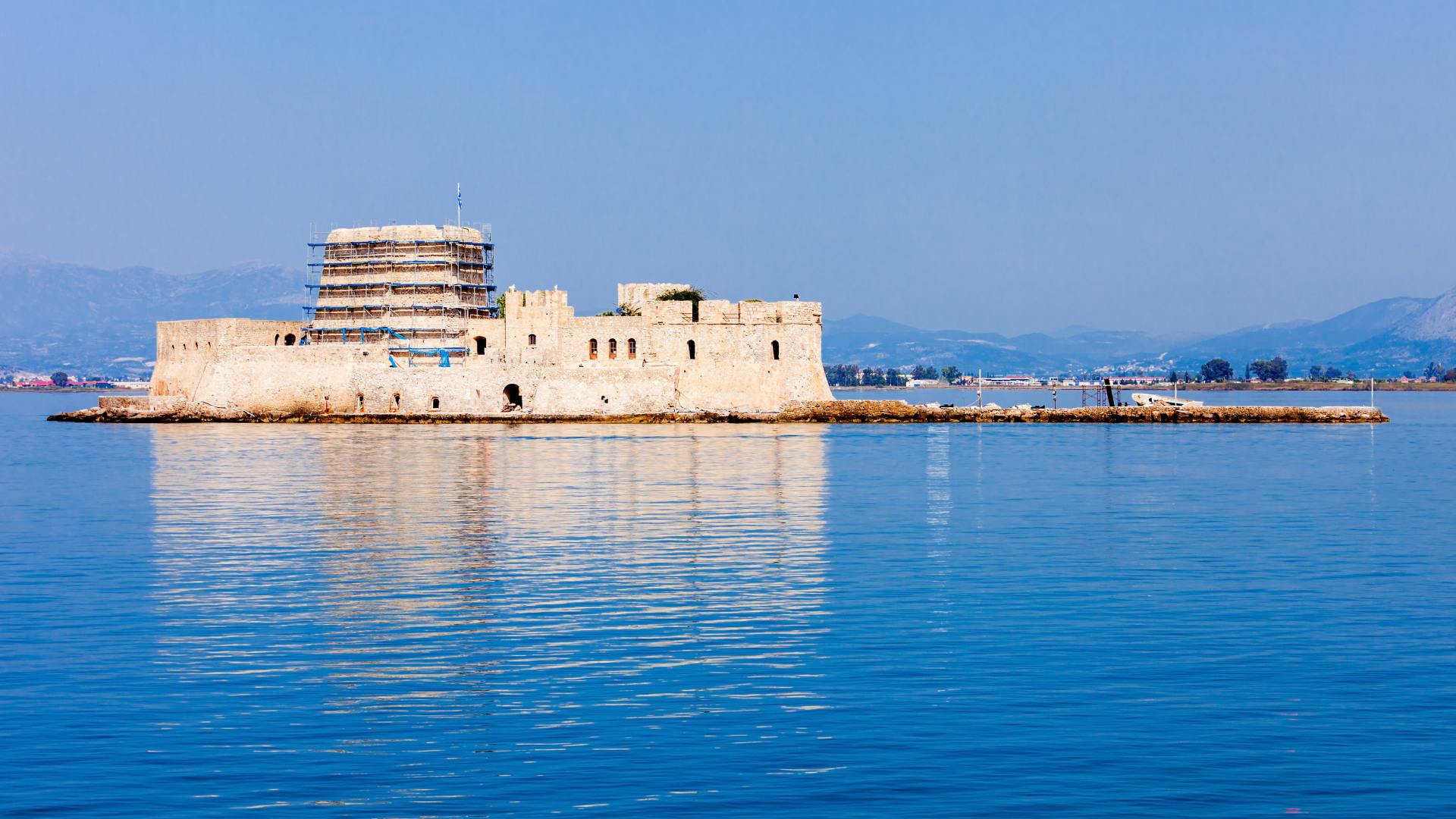 nafplio-kastelli-bourtzi-viptoursathens